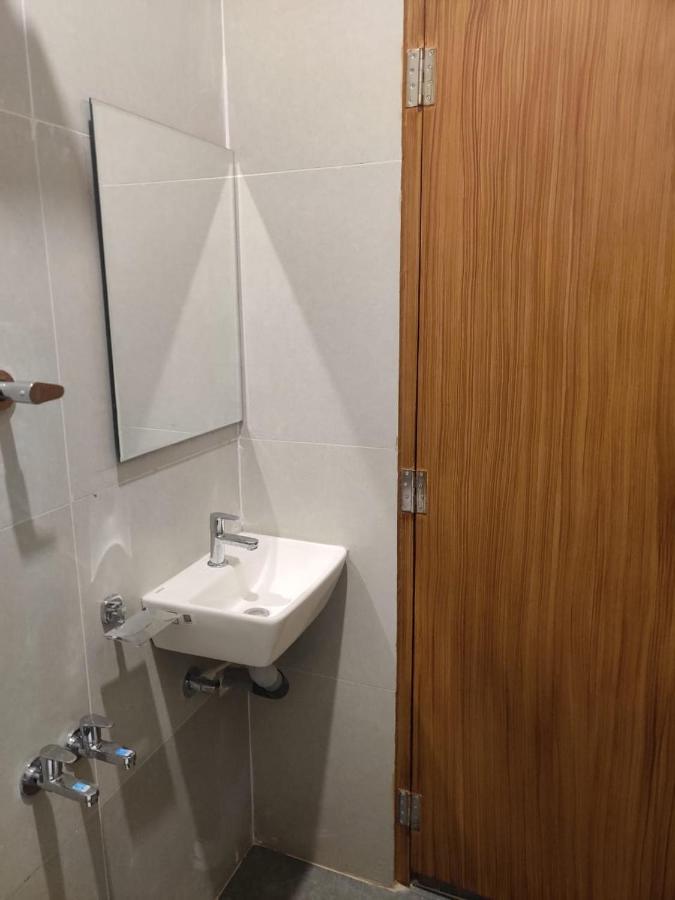 Hotel Sri Balaji Lodging Tiruchchendūr Esterno foto