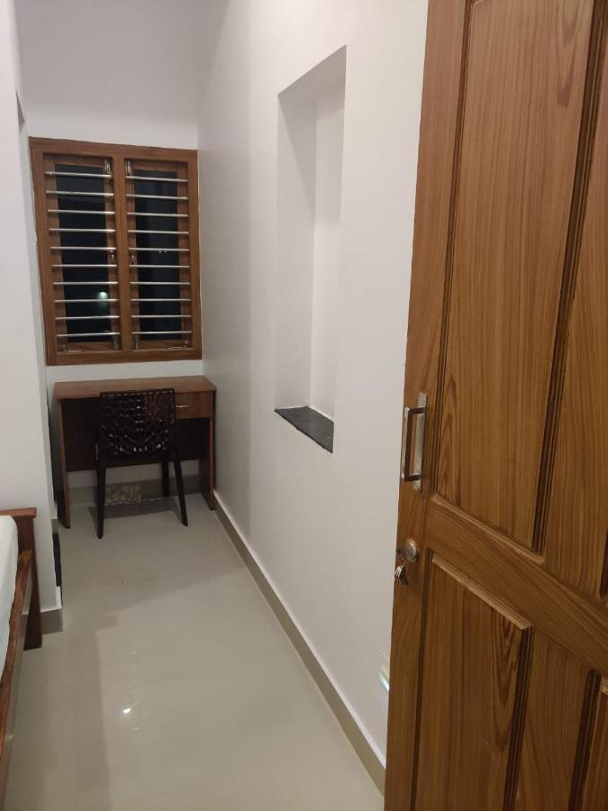 Hotel Sri Balaji Lodging Tiruchchendūr Esterno foto